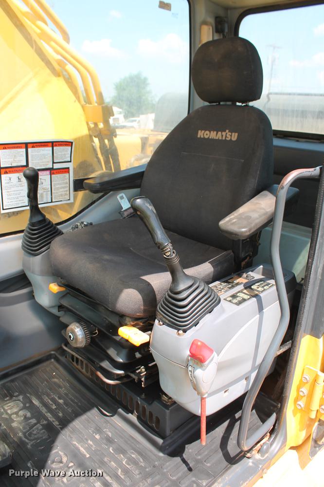 image for item DD5235 2005 Komatsu PC300LC-7L excavator