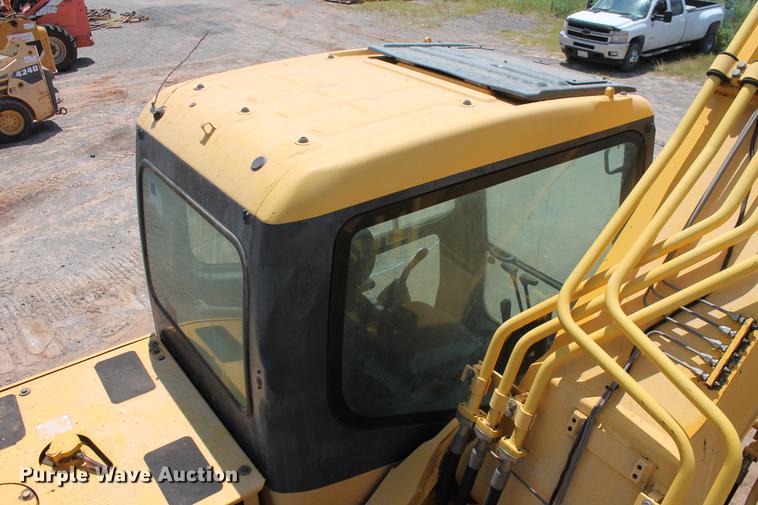 image for item DD5235 2005 Komatsu PC300LC-7L excavator