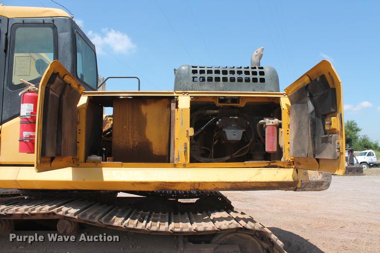 image for item DD5235 2005 Komatsu PC300LC-7L excavator
