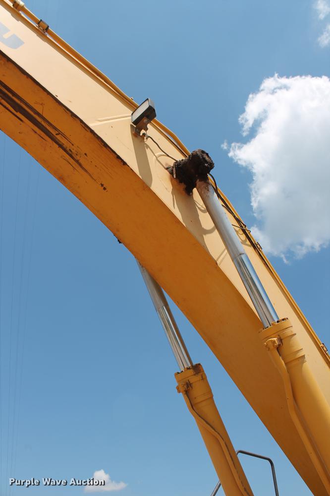 image for item DD5235 2005 Komatsu PC300LC-7L excavator