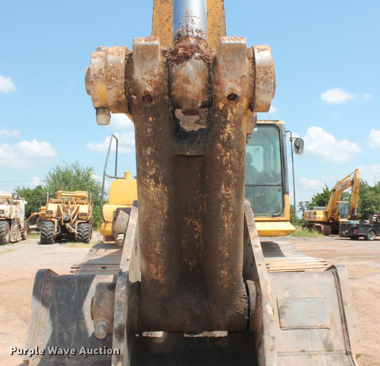image for item DD5235 2005 Komatsu PC300LC-7L excavator