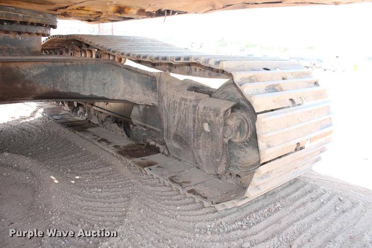 image for item DD5235 2005 Komatsu PC300LC-7L excavator