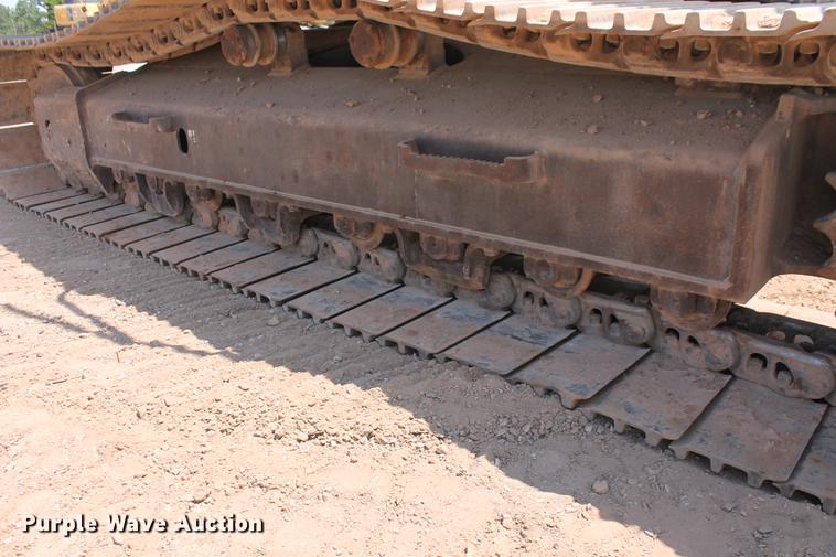 image for item DD5235 2005 Komatsu PC300LC-7L excavator