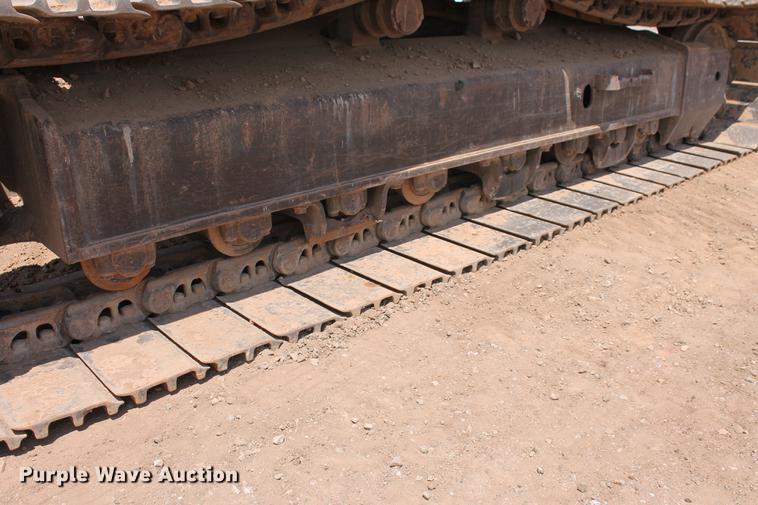 image for item DD5235 2005 Komatsu PC300LC-7L excavator