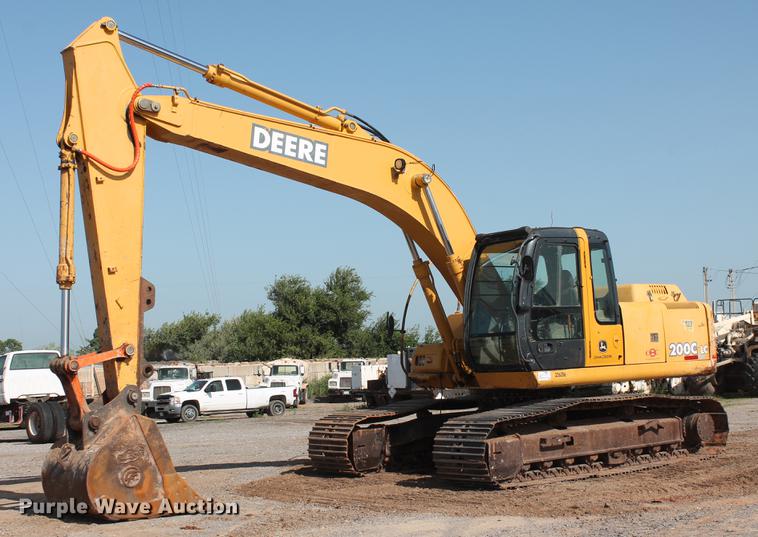 image for item DD5236 2007 John Deere 200C LC excavator