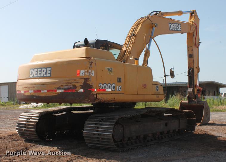 image for item DD5236 2007 John Deere 200C LC excavator