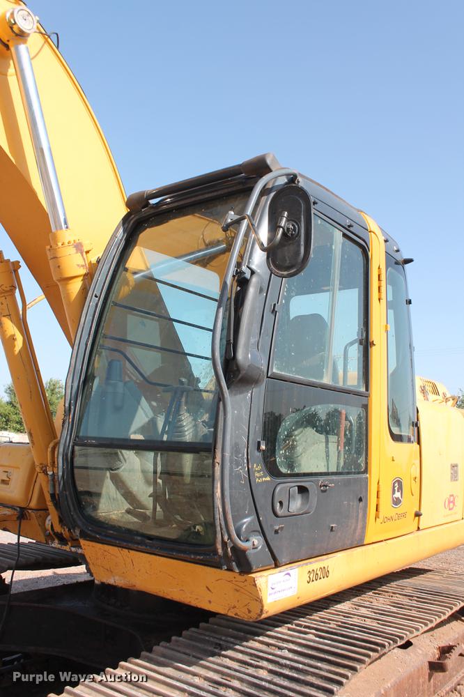 image for item DD5236 2007 John Deere 200C LC excavator