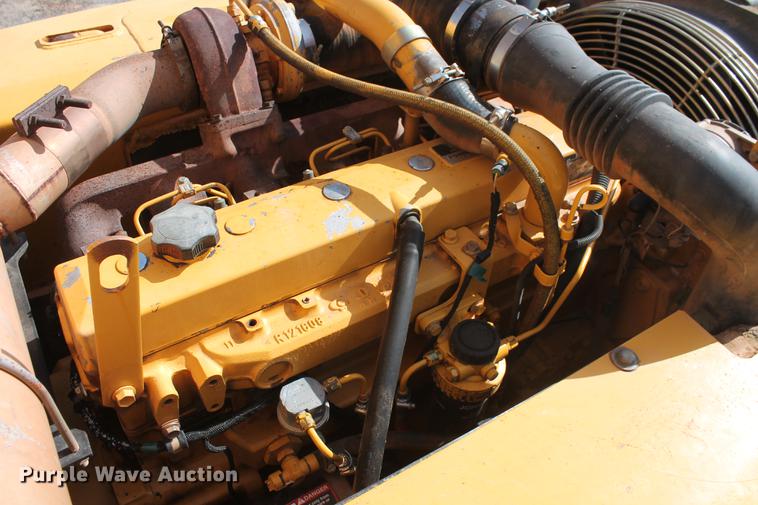 image for item DD5236 2007 John Deere 200C LC excavator