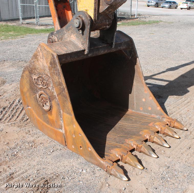 image for item DD5236 2007 John Deere 200C LC excavator