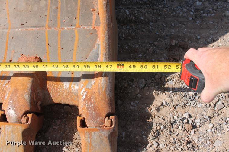 image for item DD5236 2007 John Deere 200C LC excavator