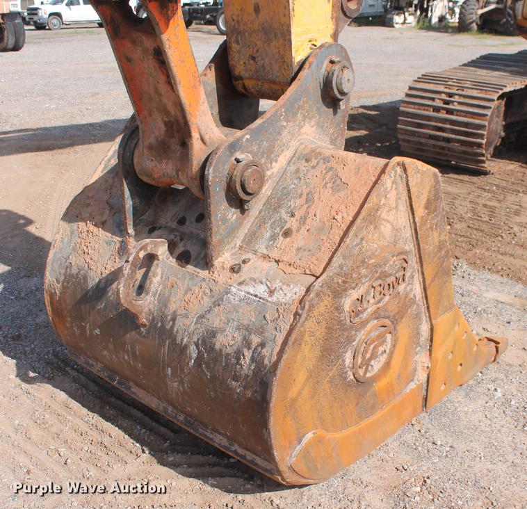image for item DD5236 2007 John Deere 200C LC excavator