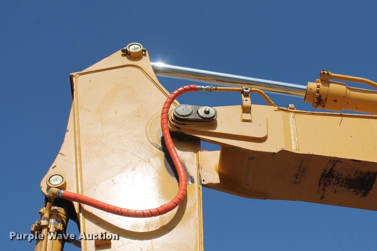 image for item DD5236 2007 John Deere 200C LC excavator