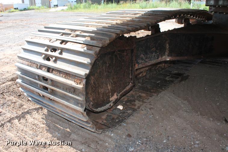 image for item DD5236 2007 John Deere 200C LC excavator