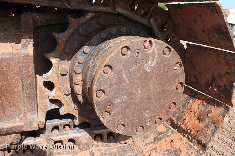 image for item DD5236 2007 John Deere 200C LC excavator