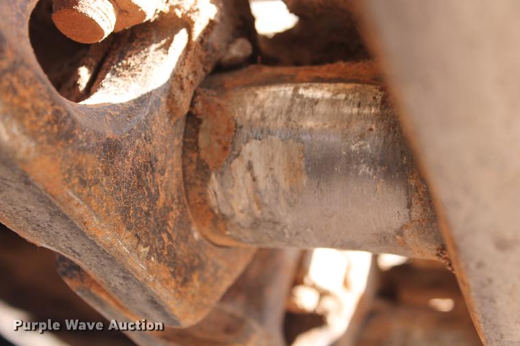 image for item DD5236 2007 John Deere 200C LC excavator