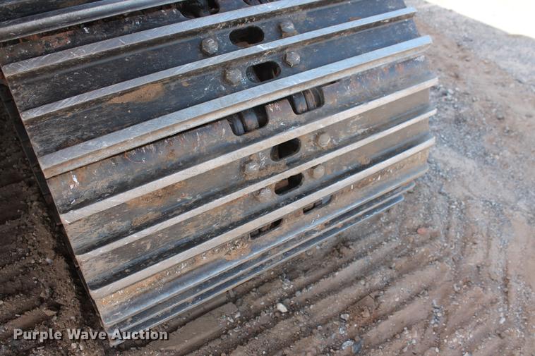 image for item DD5236 2007 John Deere 200C LC excavator