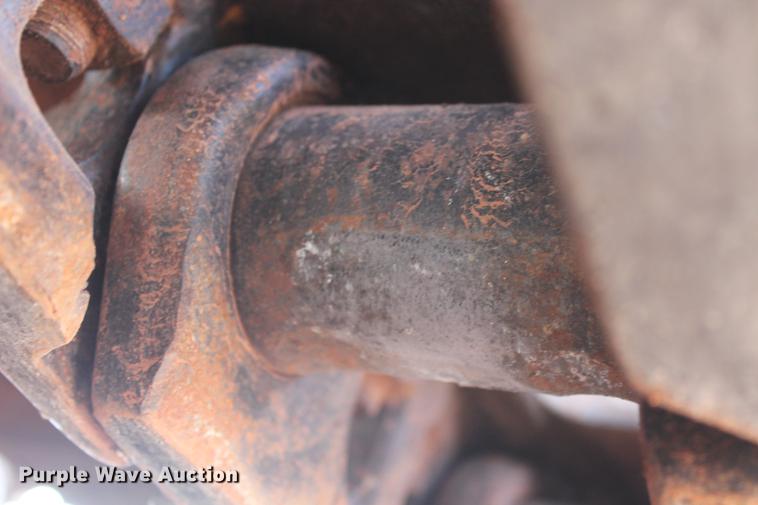 image for item DD5236 2007 John Deere 200C LC excavator