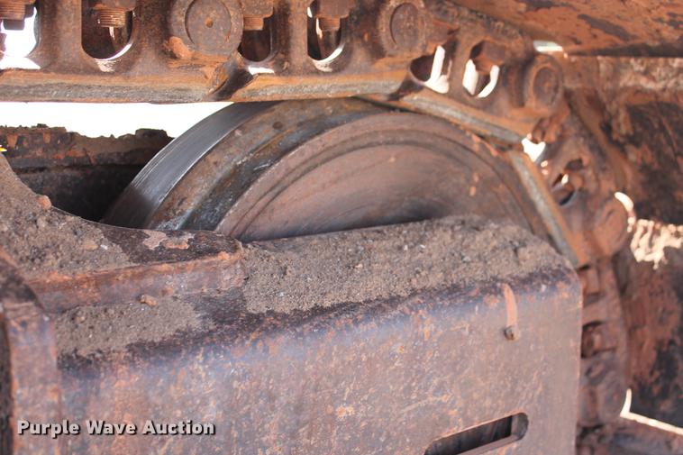 image for item DD5236 2007 John Deere 200C LC excavator