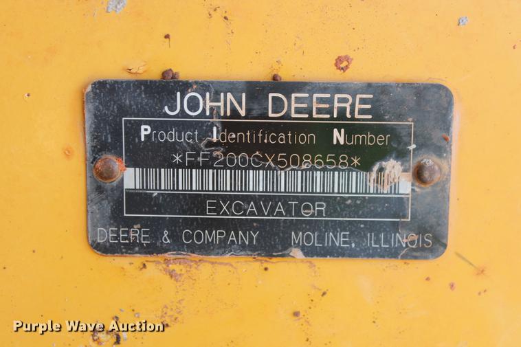 image for item DD5236 2007 John Deere 200C LC excavator