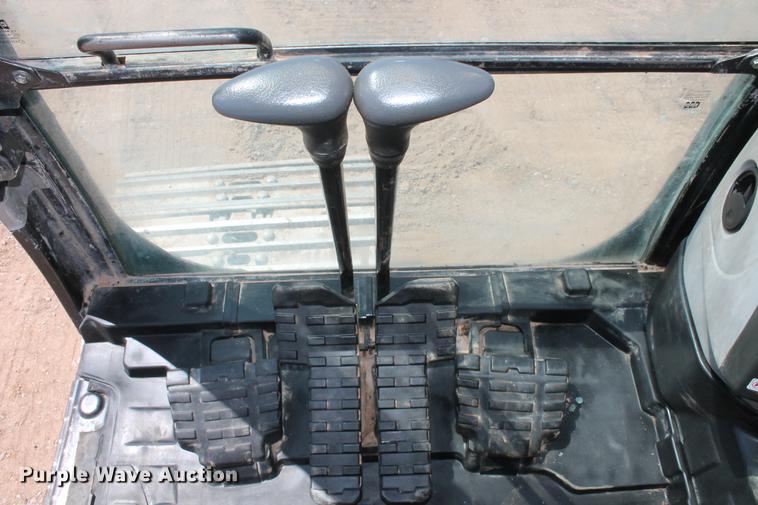 image for item DD5249 2011 Link Belt 210 X2 excavator