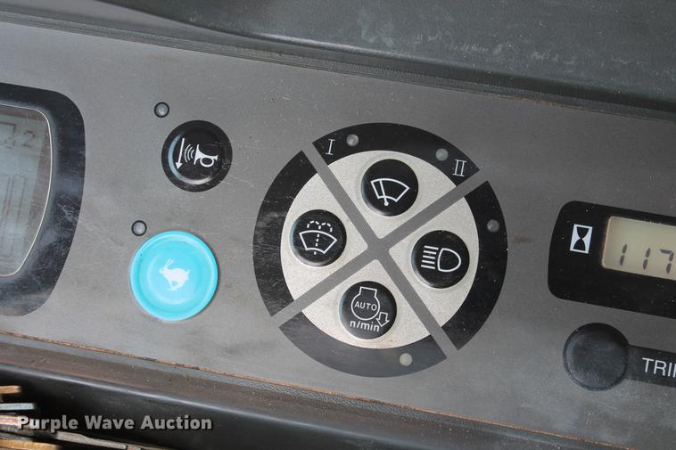 image for item DD5249 2011 Link Belt 210 X2 excavator