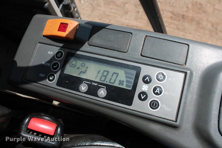 image for item DD5249 2011 Link Belt 210 X2 excavator