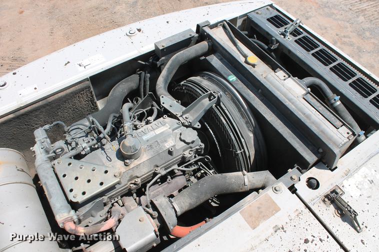 image for item DD5249 2011 Link Belt 210 X2 excavator