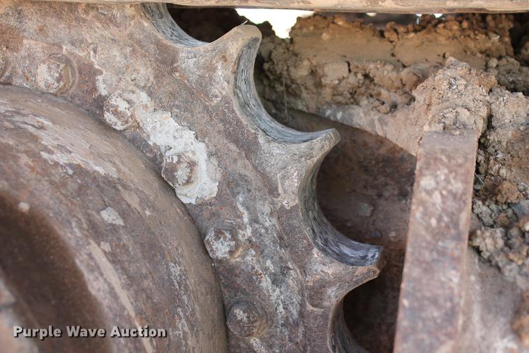 image for item DD5249 2011 Link Belt 210 X2 excavator