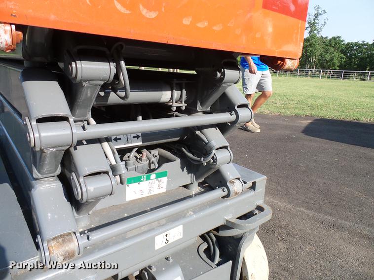 image for item DD8293 2009 Skyjack SJIII 3219 scissor lift