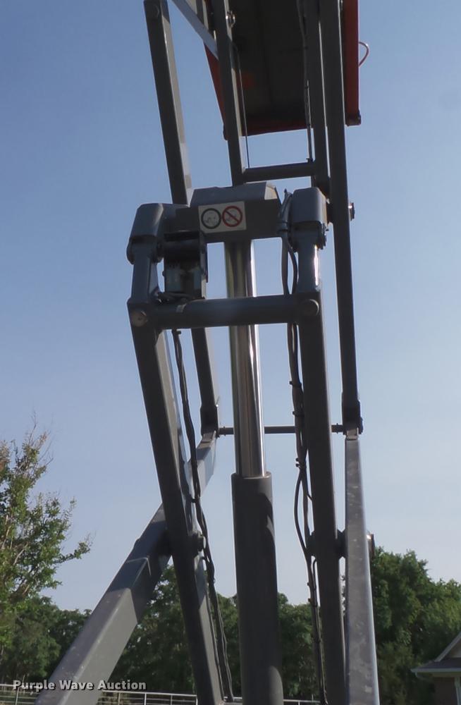 image for item DD8293 2009 Skyjack SJIII 3219 scissor lift