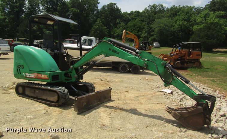 image for item DD8500 2006 Bobcat 328 mini excavator