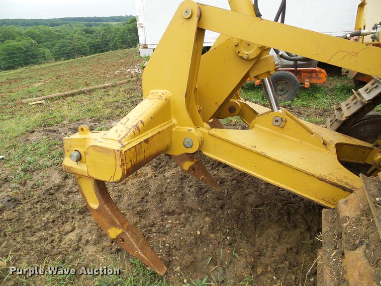 image for item DD8571 2006 Caterpillar D6R XL Series III dozer