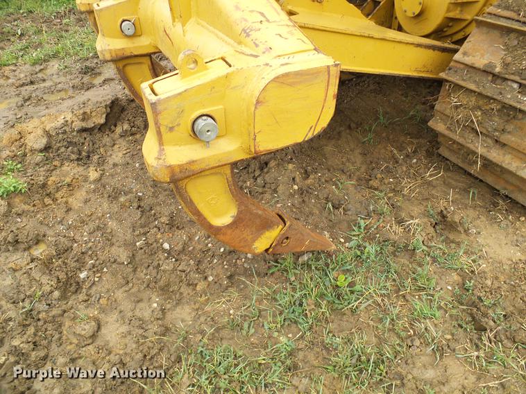 image for item DD8571 2006 Caterpillar D6R XL Series III dozer
