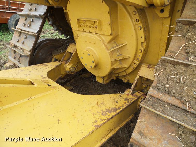 image for item DD8571 2006 Caterpillar D6R XL Series III dozer