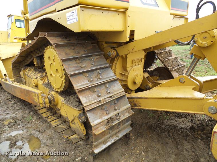 image for item DD8571 2006 Caterpillar D6R XL Series III dozer