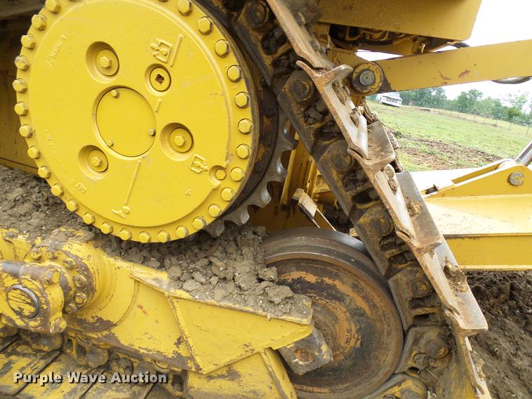 image for item DD8571 2006 Caterpillar D6R XL Series III dozer