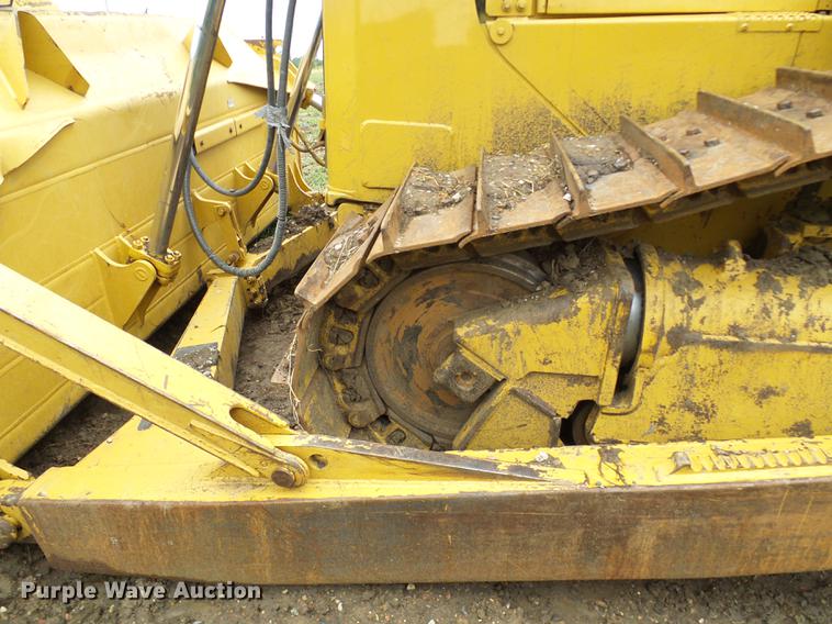 image for item DD8571 2006 Caterpillar D6R XL Series III dozer