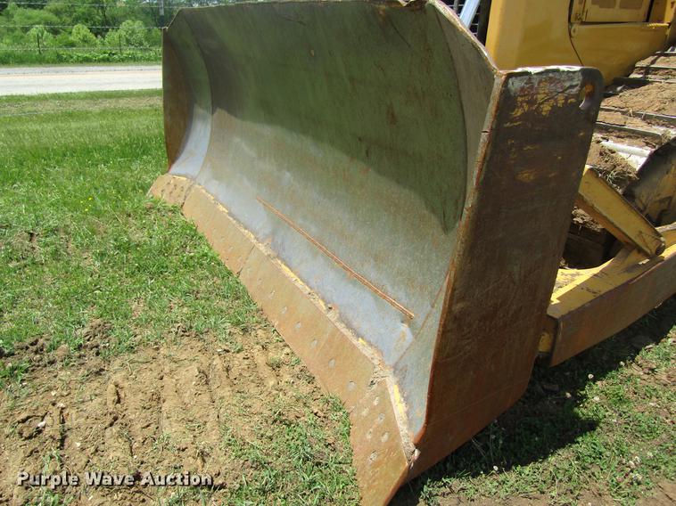 image for item DD8571 2006 Caterpillar D6R XL Series III dozer