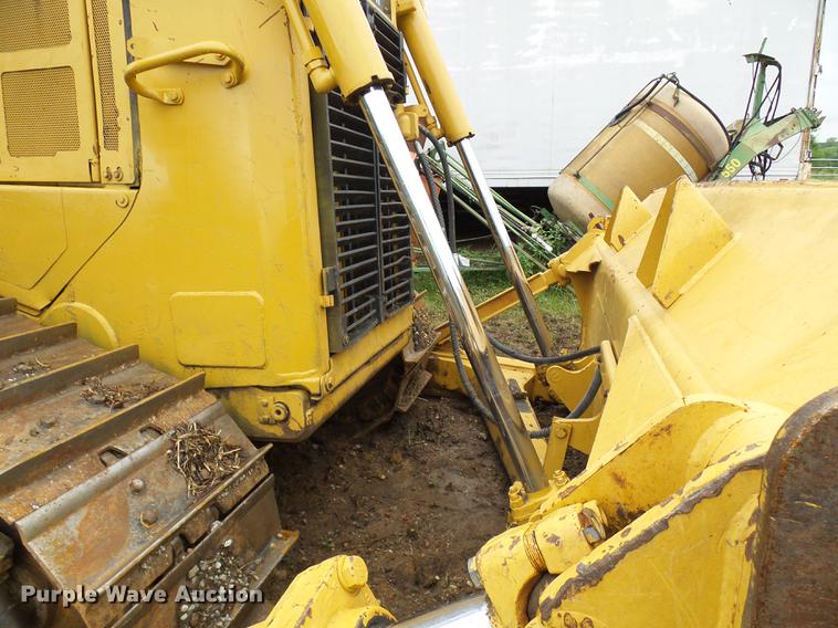 image for item DD8571 2006 Caterpillar D6R XL Series III dozer