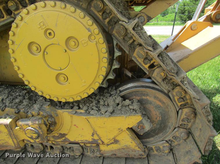 image for item DD8571 2006 Caterpillar D6R XL Series III dozer