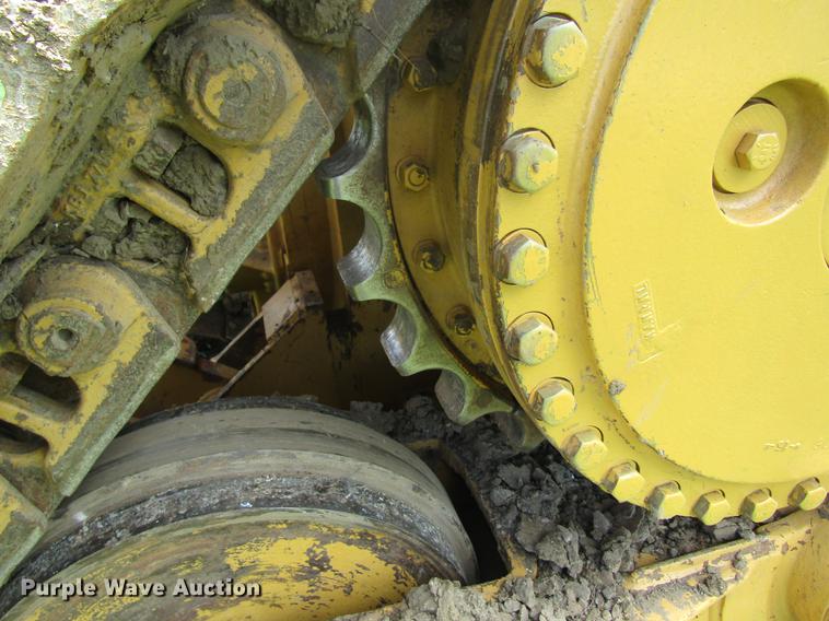 image for item DD8571 2006 Caterpillar D6R XL Series III dozer