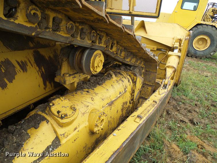 image for item DD8571 2006 Caterpillar D6R XL Series III dozer