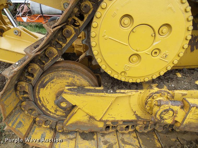 image for item DD8571 2006 Caterpillar D6R XL Series III dozer