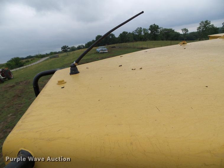 image for item DD8571 2006 Caterpillar D6R XL Series III dozer