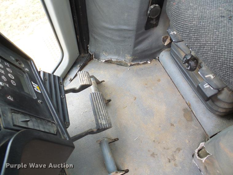 image for item DD8571 2006 Caterpillar D6R XL Series III dozer