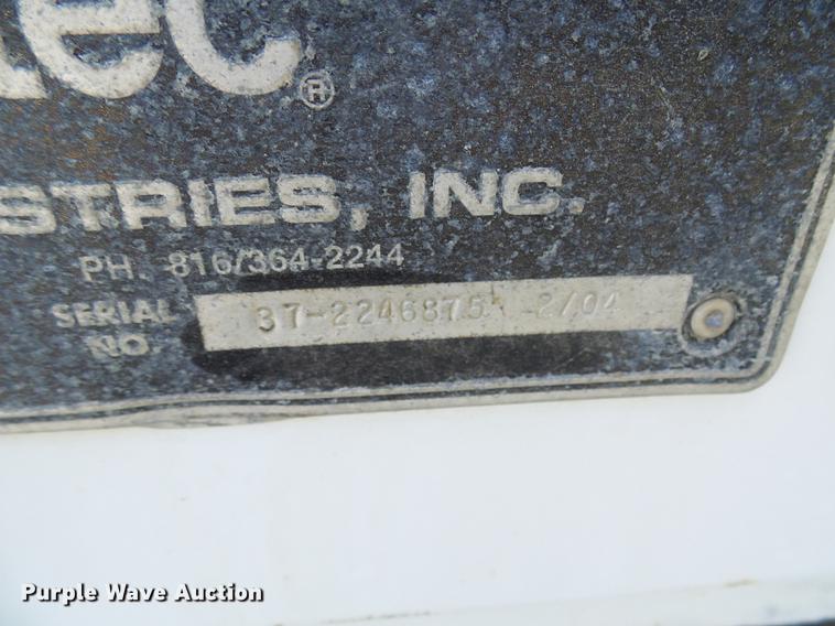 image for item DD8606 2004 Freightliner Business Class M2 digger derrick truck