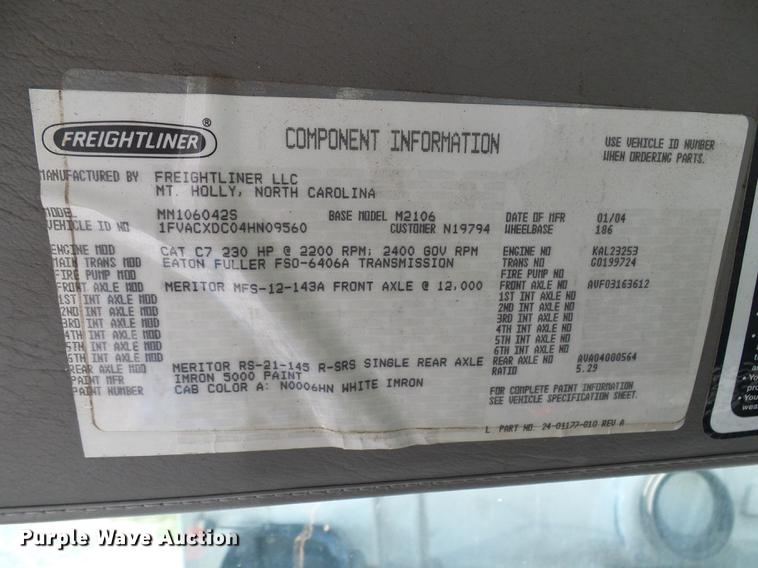 image for item DD8606 2004 Freightliner Business Class M2 digger derrick truck