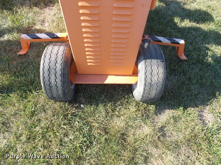 image for item DD8627 Allmand Chief EZ Breaker