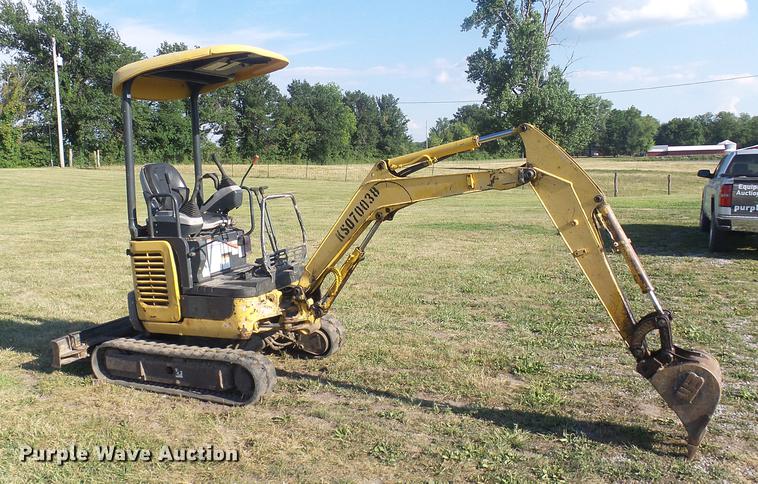 image for item DD8628 2007 Komatsu PC18MR-2 mini excavator