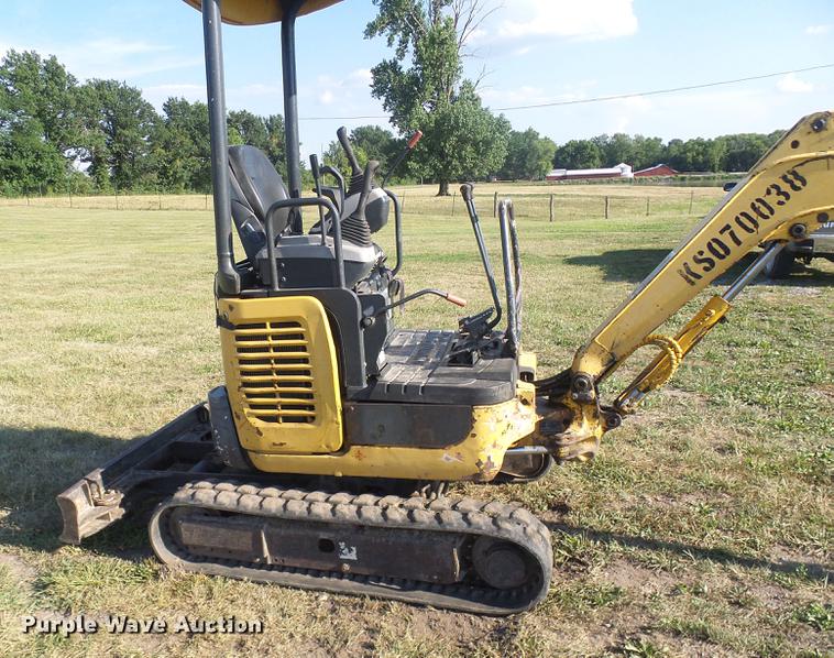 image for item DD8628 2007 Komatsu PC18MR-2 mini excavator